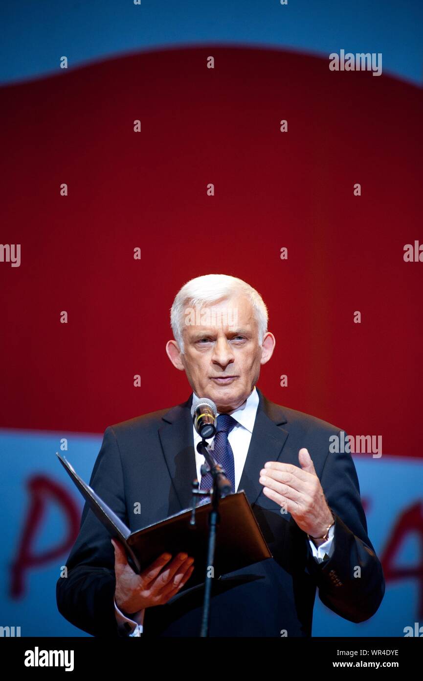 11.06.2012 Warsaw, Poland. `Teraz Polska` Gala. Pictured: Jerzy Buzek Stock Photo